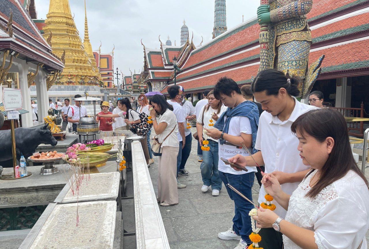 LINE_ALBUM_ไหว้พระ กทม. 2567_๒๔๐๔๑๑_5